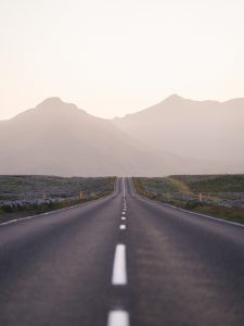 Una strada verso l'orizzonte