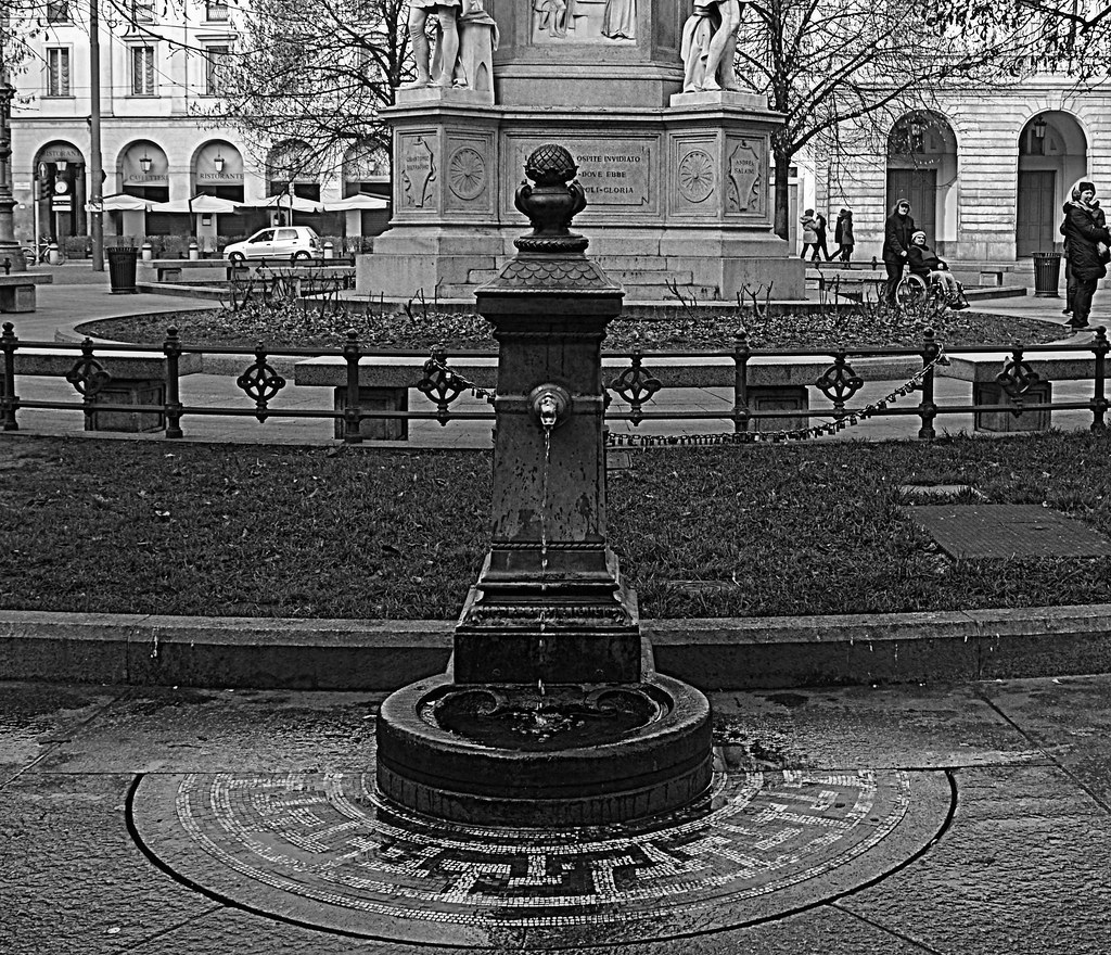 La celebre "vedovella" di piazza della Scala